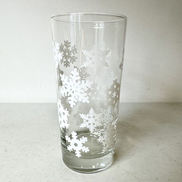 1 Replacement Vintage Christmas Clear W/white Snowflakes Tumbler  1990’s 6.25”‎ - Picture 1 of 6
